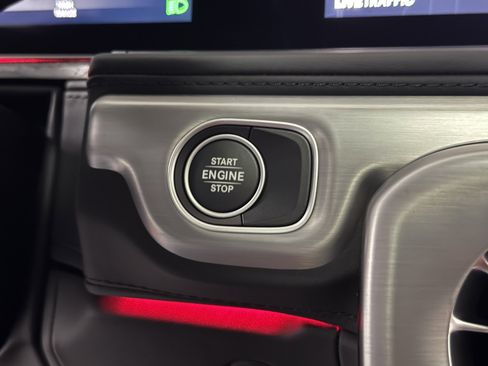 Used 2024 Mercedes-Benz G 550 image 31