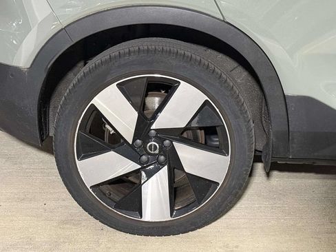 Used 2023 Volvo C40 P8 Recharge Ultimate w/ Protection Package Premier AWD/4WD image 5