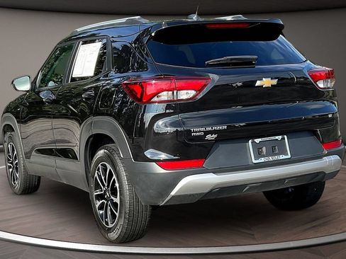 Used 2025 Chevrolet TrailBlazer LT AWD/4WD image 4