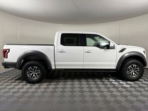 Used 2018 Ford F150 Raptor w/ Equipment Group 802A Luxury AWD/4WD image 9