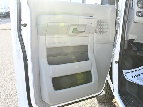 New 2027 Ford E-350 and Econoline 350 Super Duty w/ Power Equipment Group RWD image 27