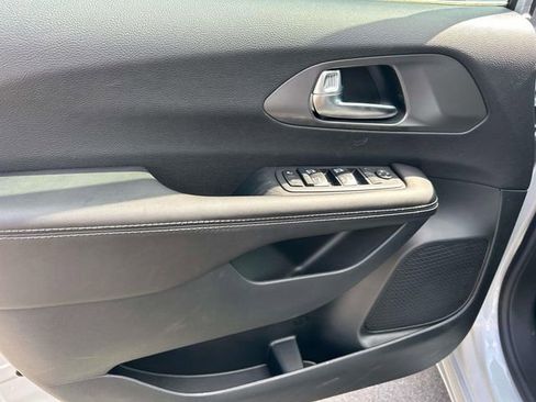 New 2026 Chrysler Voyager LX FWD image 21