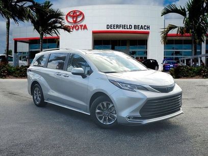 Used 2023 Toyota Sienna XLE
