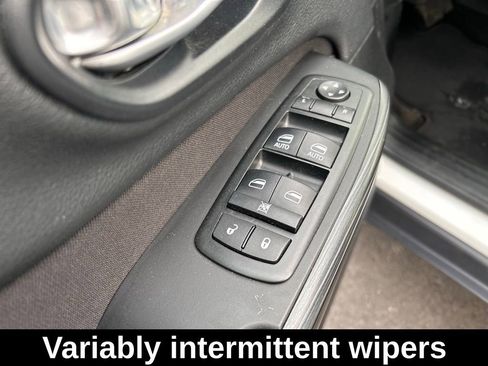 Used 2015 Jeep Cherokee Latitude image 18