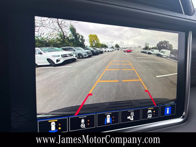 Used 2024 GMC Yukon XL Denali AWD/4WD image 20