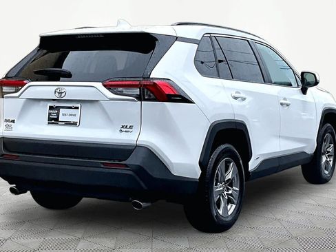 Certified 2025 Toyota RAV4 XLE AWD/4WD image 13