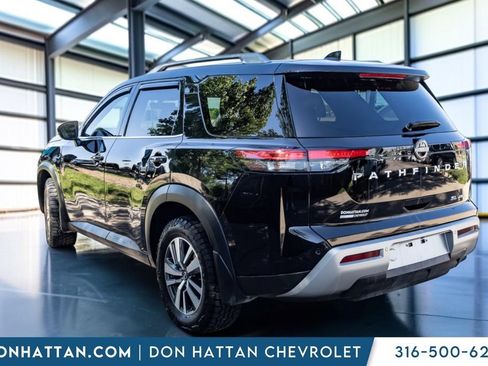 Used 2023 Nissan Pathfinder SL AWD/4WD image 22