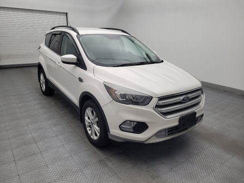 Used 2017 Ford Escape SE w/ Equipment Group 201A AWD/4WD image 13