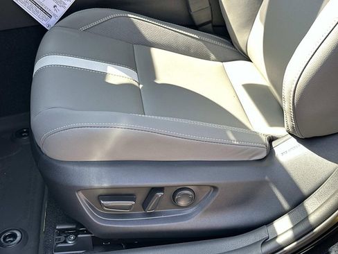 New 2026 Toyota Camry SE FWD image 17