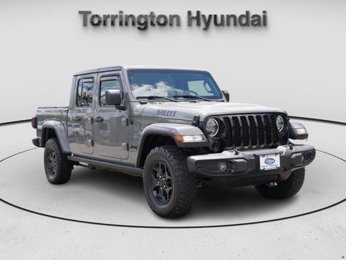 Used 2021 Jeep Gladiator Willys image 1