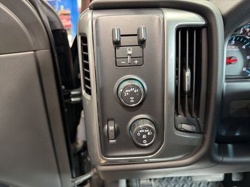 Used 2017 Chevrolet Silverado 1500 LT w/ All Star Edition image 23