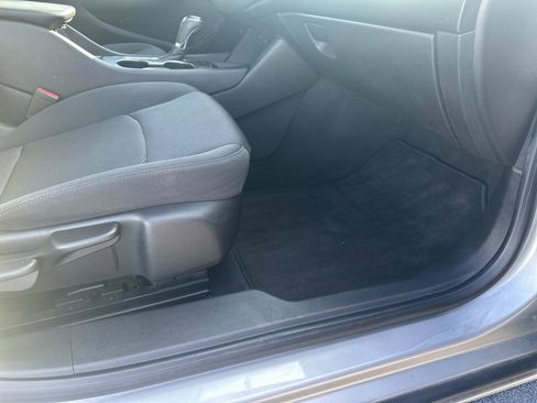 Used 2016 Chevrolet Malibu LS image 15