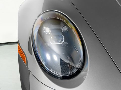 Used 2024 Porsche 911 Carrera GTS w/ Premium Package image 22