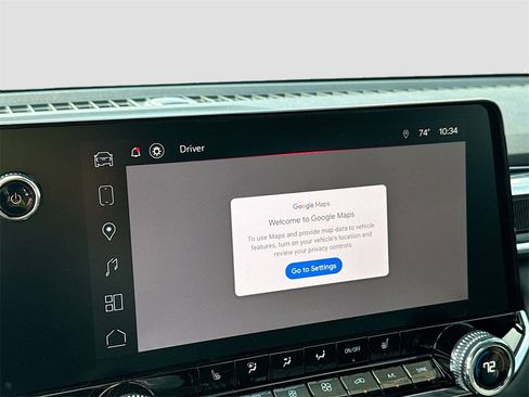 Used 2024 GMC Canyon Elevation w/ Elevation Premium Package image 16