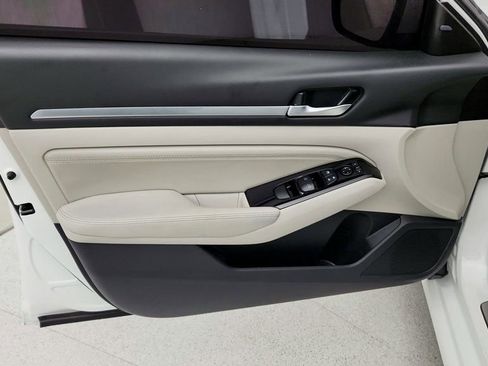 Used 2022 Nissan Altima 2.5 SL image 11