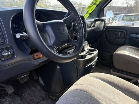 Used 2000 GMC Savana 2500 G2500 3dr Cargo Van image 7