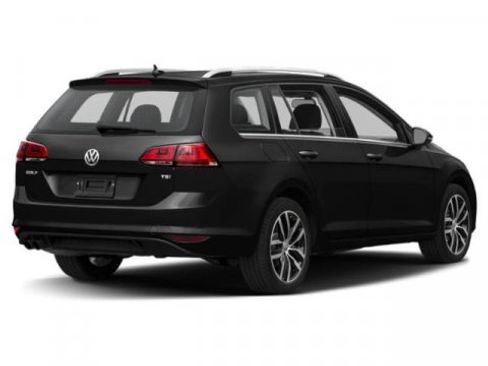 Used 2015 Volkswagen Golf TDI S image 2