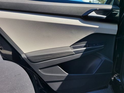 Certified 2025 Volkswagen Taos S image 11