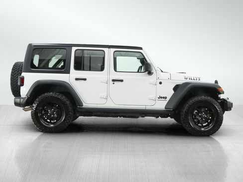 Used 2025 Jeep Wrangler Unlimited Sport AWD/4WD image 7
