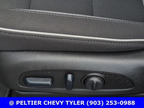 Used 2025 Chevrolet TrailBlazer LT w/ Convenience Package FWD image 31