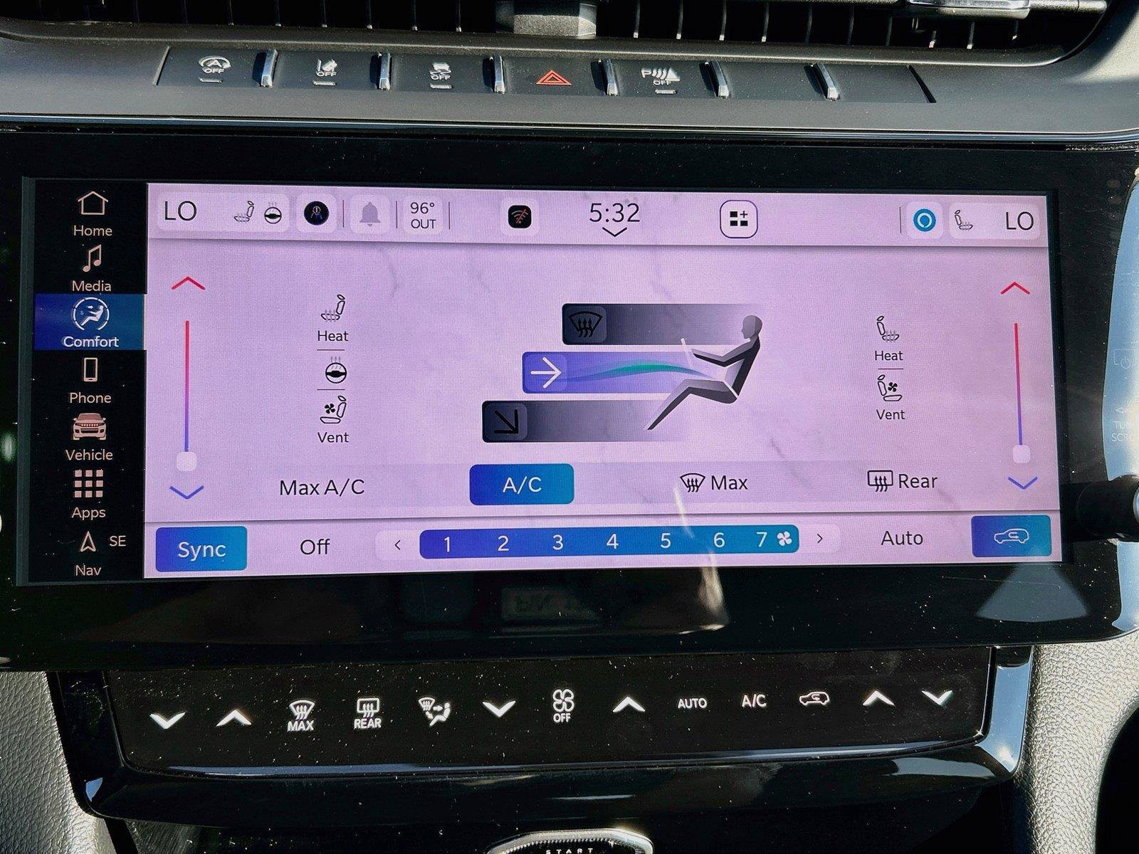 New 2027 Jeep Grand Cherokee Limited AWD/4WD image 34