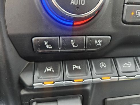 Used 2021 Chevrolet Silverado 1500 LTZ w/ Technology Package image 16