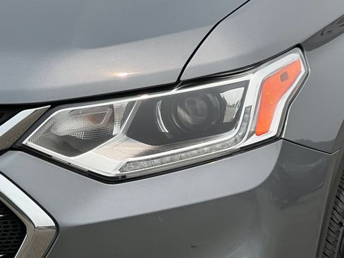 Certified 2021 Chevrolet Traverse LT AWD/4WD image 42