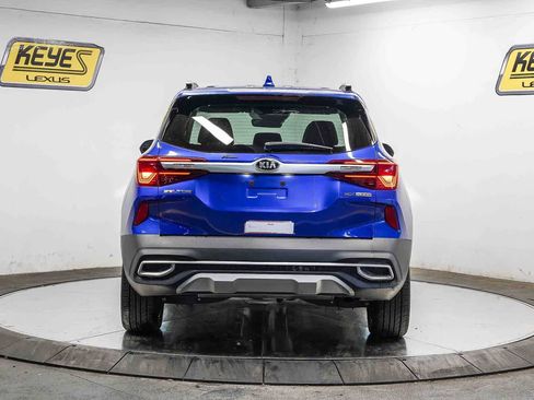 Used 2021 Kia Seltos SX w/ SX Sunroof Package AWD/4WD image 3