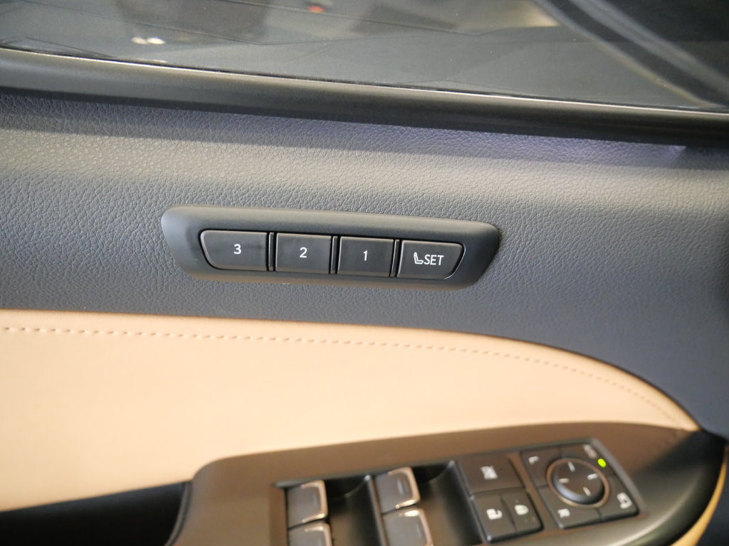 Certified 2025 Lexus NX 350 AWD w/ Accessory Package (2T) image 36