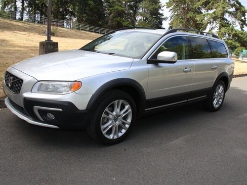 Used 2016 Volvo XC70 T5 Premier w/ Proximity Package AWD/4WD image 1