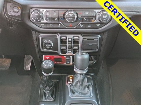 Used 2025 Jeep Wrangler Unlimited Rubicon image 18