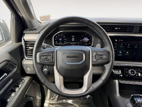 Used 2024 GMC Sierra 1500 Denali AWD/4WD image 19