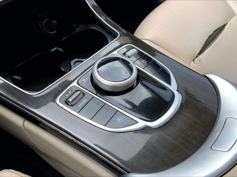 Used 2019 Mercedes-Benz C 300 Sedan image 35