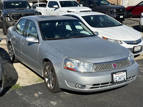 Used 2003 Saturn L-Series L200 w/ Audio Pkg II image 2
