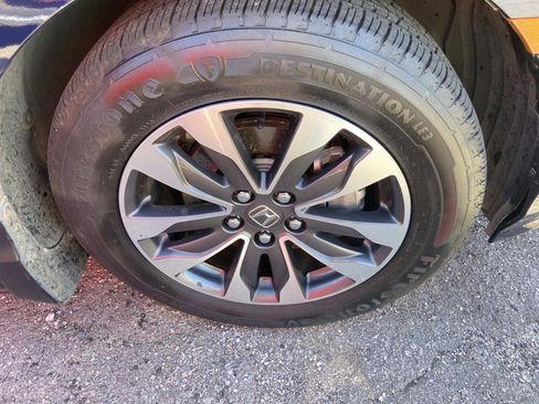 Used 2024 Honda Odyssey EX-L image 4