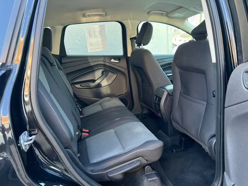 Used 2018 Ford Escape SE FWD image 29