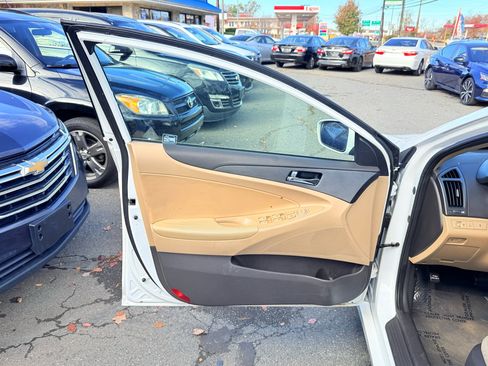 Used 2013 Hyundai Sonata GLS w/ Popular Equipment Pkg image 14