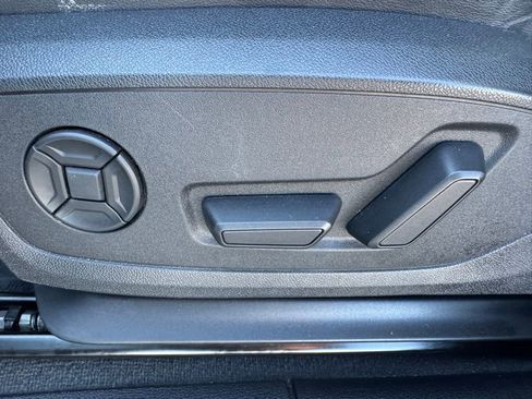 Used 2023 Audi Q3 2.0T Premium Plus image 24