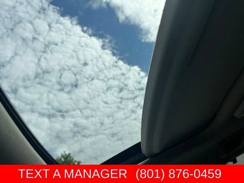 Used 2015 Honda Odyssey Touring Elite image 28