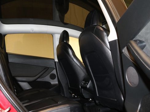 Used 2023 Tesla Model Y Performance image 70