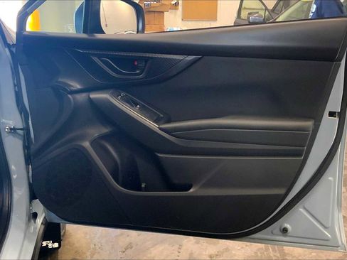 Certified 2023 Subaru Crosstrek 2.0i image 19