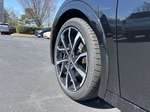 New 2026 Toyota Prius Plug-In Hybrid image 9