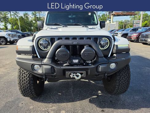 Used 2023 Jeep Gladiator Rubicon w/ LED Lighting Group AWD/4WD image 17