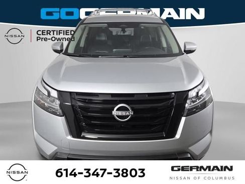 Certified 2024 Nissan Pathfinder SL w/ Black Appearance Package AWD/4WD image 2
