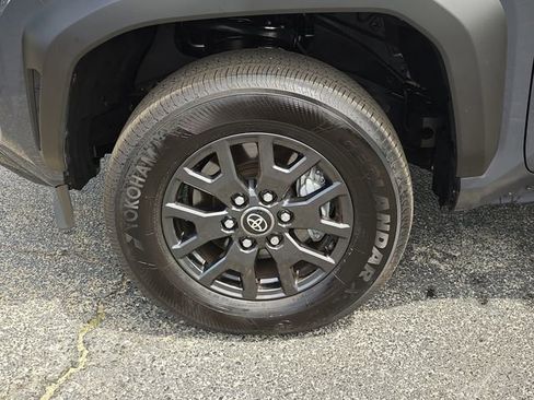Used 2025 Toyota 4Runner SR5 RWD image 11