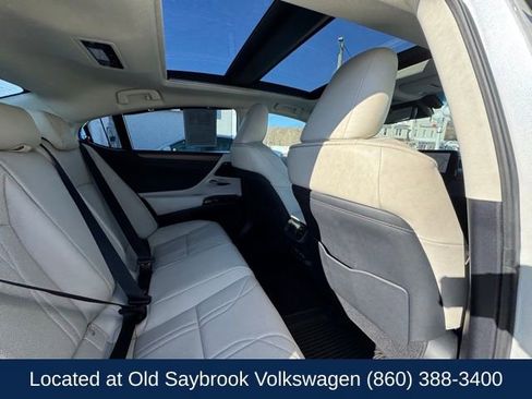 Used 2025 Lexus ES 350 Ultra Luxury image 32