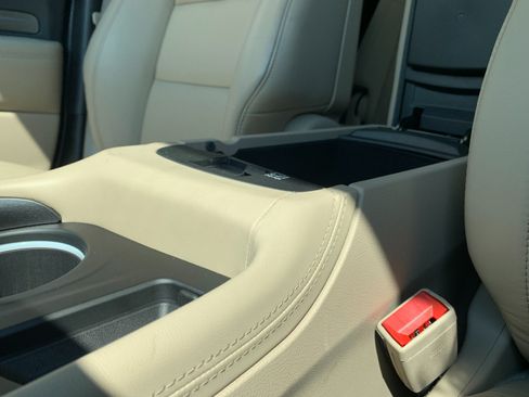 Used 2021 Dodge Durango SXT AWD/4WD image 25
