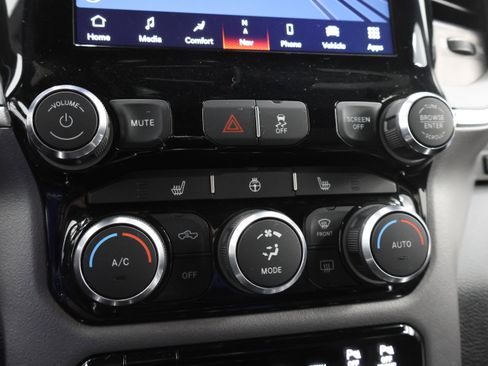 Used 2024 RAM 2500 Big Horn w/ Sport Appearance Package image 49