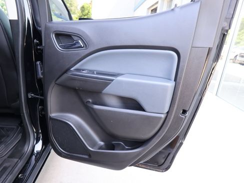 Used 2019 Chevrolet Colorado Z71 AWD/4WD image 32