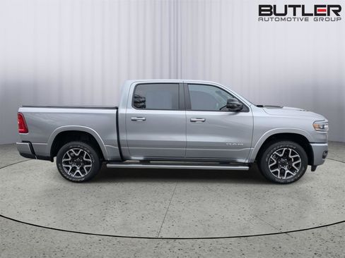 Used 2025 RAM 1500 Laramie w/ Sport Appearance Package AWD/4WD image 9